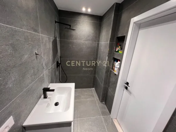 Tirane, shes apartament 2+1+Aneks+Ballkon Kati 7, 117 m² 230.000 € (Astir)