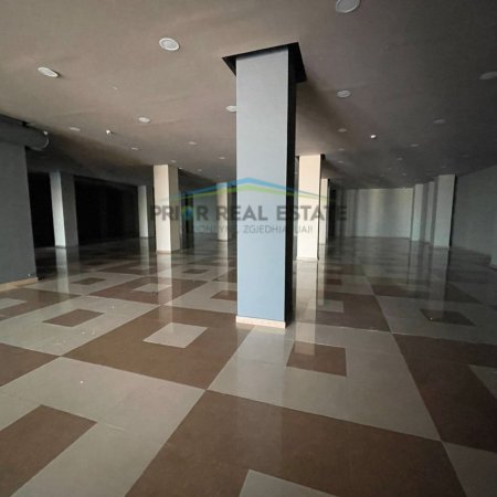 Tirane, jepet me qera ambjent biznesi Kati 2, 750 m² 2.625 € (Autostrade Tr-Dr)