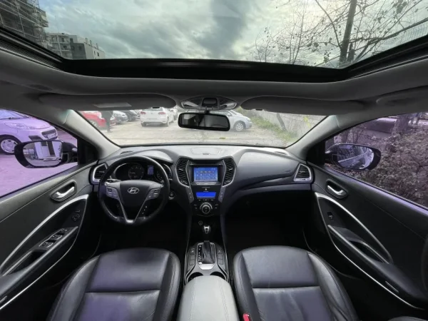 Tirane, shes makine HYUNDAI SANTA FE Nafte, gri e erret automatik Klima 157.000 km 12.400 €