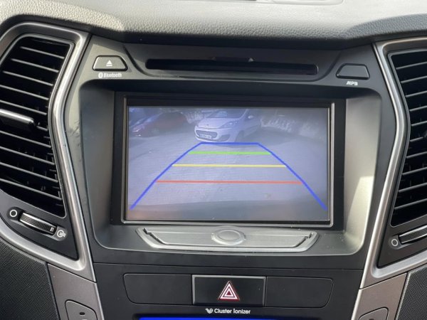 Tirane, shes makine HYUNDAI SANTA FE Nafte, gri e erret automatik Klima 157.000 km 12.400 €