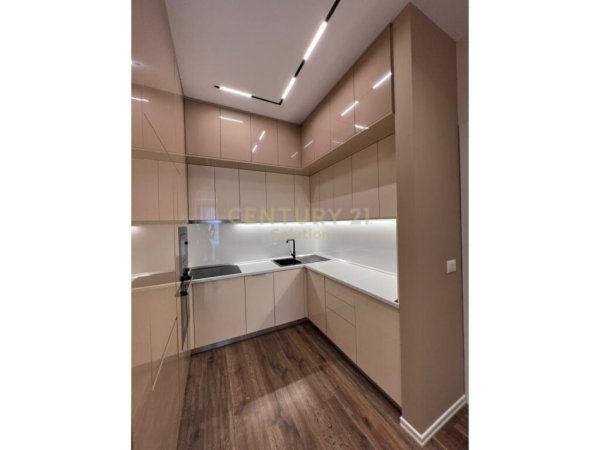 Tirane, jepet me qera apartament 1+1+Aneks+Ballkon Kati 1, 74 m² 650 € (RESIDENCA TURDIU)