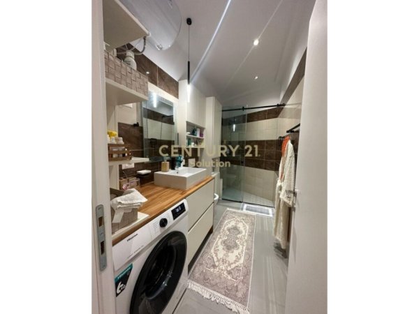 Tirane, jepet me qera apartament 1+1+Aneks+Ballkon Kati 1, 74 m² 650 € (RESIDENCA TURDIU)