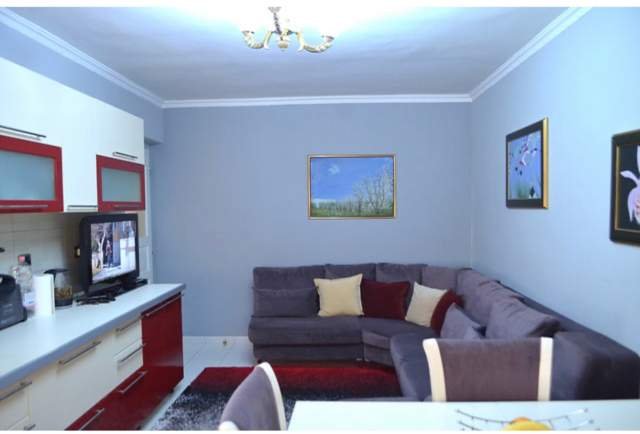 Tirane, jepet me qera apartament 3+1+BLK Kati 5, 125 m² 50.000 Leke (Perballe Institutit te Sporteve)