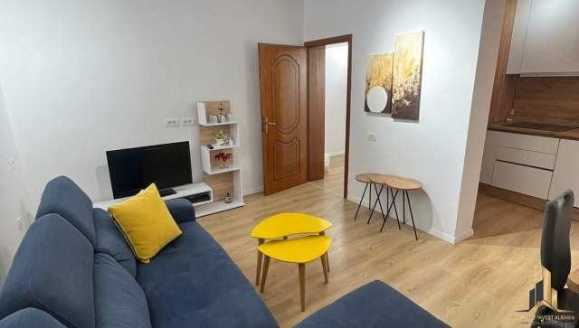 Tirane, jepet me qera apartament 2+1 Kati 5, 78 m² 500 Euro (Rruga Durresit)