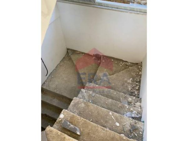 📌Tirane, Shitet Shtepia 450 m2 me toke 1.300 m²  (Shkoze)
