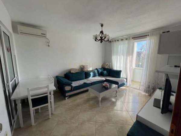 Tirane, jap me qera apartament 2+1+BLK Kati 4, 79 m² 450 Euro (Brryli)