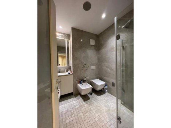 Tirane, shitet apartament 3+1+A+BLK Kati 8, 148 m² 445.000 Euro (rruga e kosovareve)