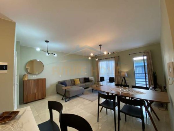 Tirane, jepet me qera apartament 2+1+BLK Kati 2, 106 m² 690 Euro (Rruga Medar Shtylla)