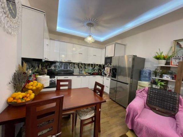 Tirane, shes apartament 2+1+BLK Kati 1, 105 m² 150.000  (5 Maji)