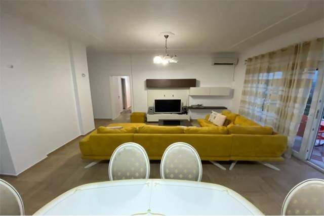 Tirane, shitet apartament 3+1+BLK Kati 7, 192 m² 135.000 Euro (Fresk)
