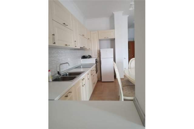 Tirane, shitet apartament 3+1+BLK Kati 7, 192 m² 135.000 Euro (Fresk)