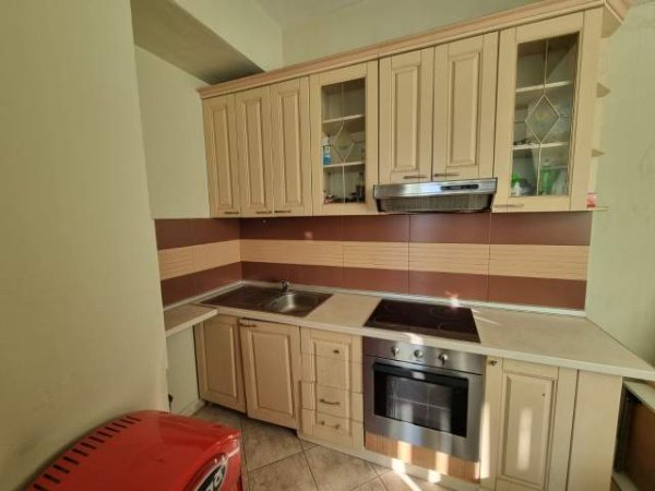Tirane, jepet me qera apartament 1+1+A Kati 9, 55 m² 400 Euro (Rruga e Kavajes)