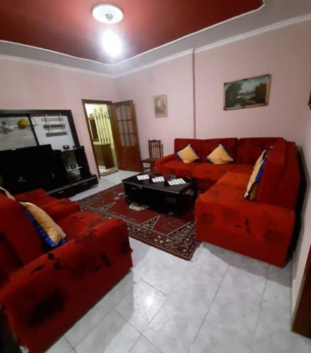 Tirane, jepet me qera apartament 2+1+BLK Kati 7, 105 m² 450 Euro (Pallati me Shigjeta)