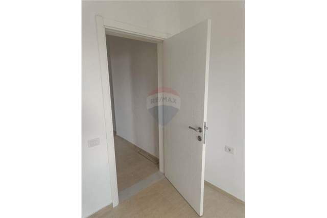 Tirane, shitet apartament 2+1+BLK Kati 8, 125 m² 85.000 Euro (Kamez)