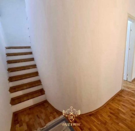 Durres, jepet me qera apartament 1+1+BLK Kati 4, 260 Euro (Danubi Durres Lagja 4)