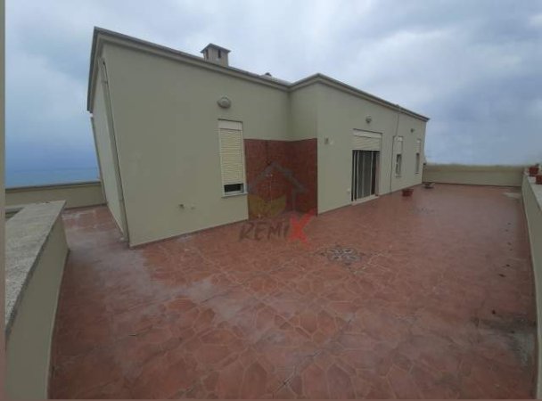 Shkembi Kavajes, shitet Penthouse 2+1+BLK Kati 7, 295 m² 250.000 Euro