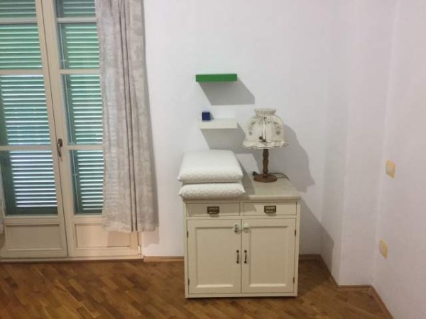 Durres, jepet me qera apartament 1+1+A+BLK Kati 3, 30.000 Leke (rruga egnatia)