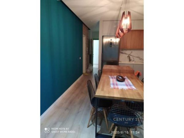 Tirane, jepet me qera apartament 2+1 Kati 3, 107 m² 700 Euro (Kodra e Diellit)