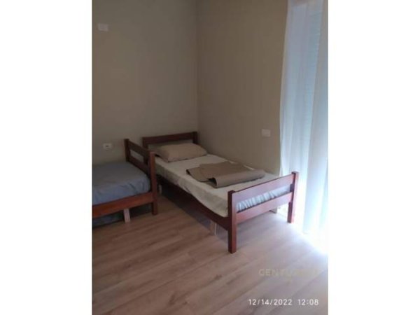 Tirane, jepet me qera apartament 2+1 Kati 3, 107 m² 700 Euro (Kodra e Diellit)