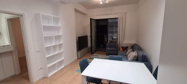 Tirane, jepet me qera apartament 1+1+BLK Kati 8, 70 m² 400 Euro (Amerikan 3)