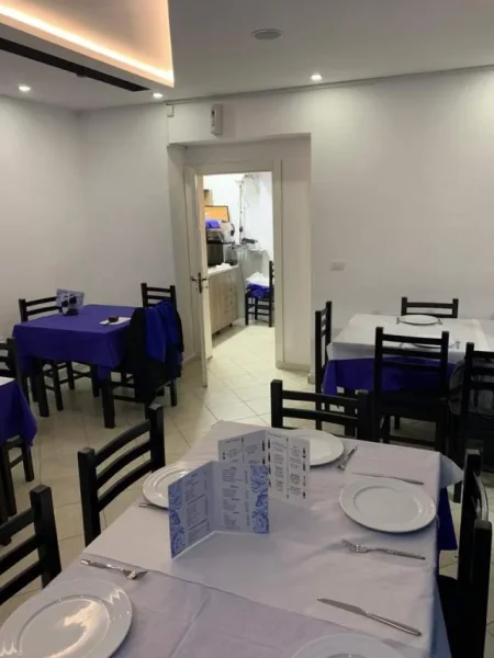 Tirane, shitet bar-resorant Kati 0, 120 m² 25.000 Euro