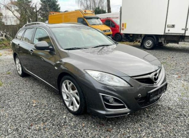 Tirane, shitet Mazda 6 (japoneze) viti 2012, 2700 Euro