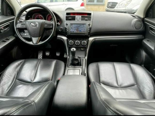 Tirane, shitet Mazda 6 (japoneze) viti 2012, 2700 Euro