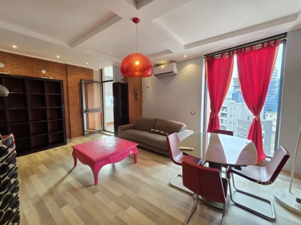 Tirane, jepet me qera apartament 2+1+Aneks+Ballkon Kati 10, 90 m² 850 € (15 kateshi)