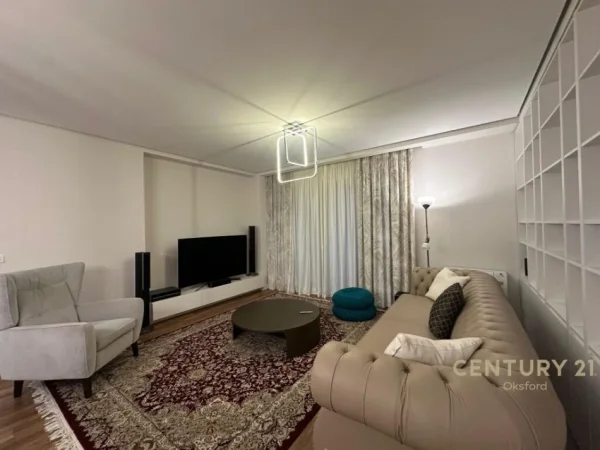 Tirane, jepet me qera apartament 2+1+Aneks+Ballkon Kati 11, 138 m² 2.100 € (ISH BLLOK)