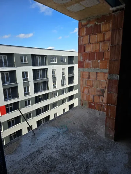 Tirane, shitet apartament 2+1+Ballkon Kati 8, 100 m² 95.000 € (Univers City, Qtu.)