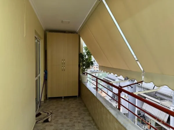 Tirane, shes apartament 2+1+Aneks+Ballkon Kati 7, 116 m² 250.000 € (Rruga e Kavajes)