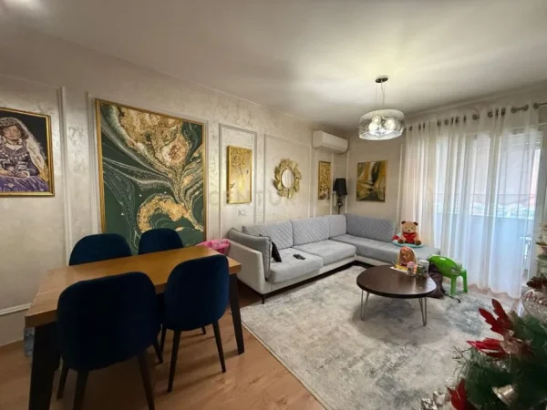 Tirane, shes apartament 3+1+Aneks+Ballkon Kati 6, 120 m² 222.000 € (RRUGA 5 MAJI)