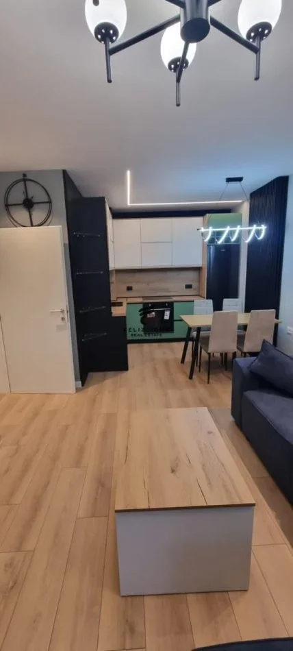 Tirane, jepet me qera apartament 2+1 Kati 2, 84 m² 600 € (LAPRAKE)