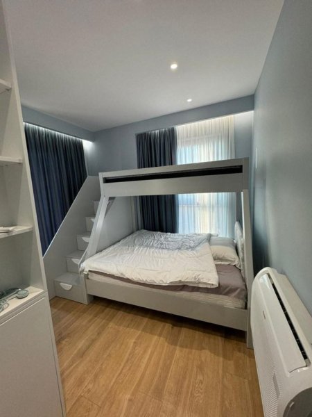 Tirane, shitet apartament 2+1 Kati 15, 124 m² 350.000 € (Rruga e Kavajes)