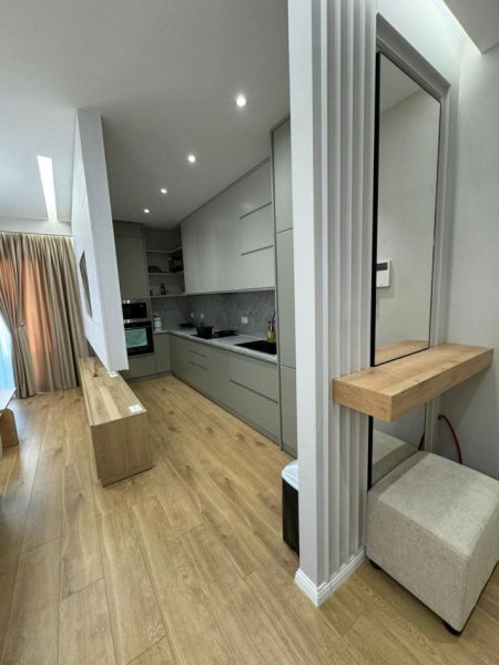 Tirane, shitet apartament 2+1 Kati 15, 124 m² 350.000 € (Rruga e Kavajes)