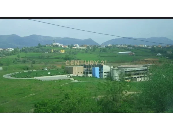 Tirane, shes toke , 1.600 m² 288.000 € (TEG)