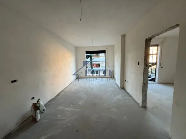 Tirane, shitet apartament 1+1 Kati 4, 66 m² 79.404 € (Paskuqan)