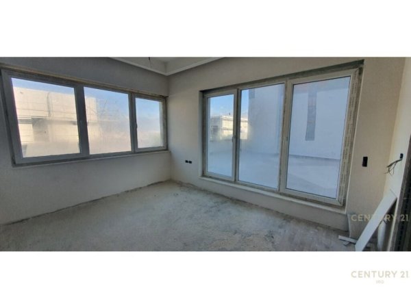 Tirane, jepet me qera Vile 2 Katshe Kati 2, 400 m² (Kodra e Diellit 2)