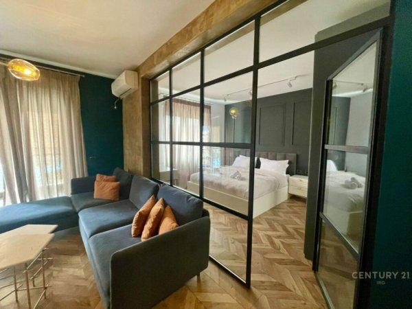 Tirane, jepet me qera apartament 1+1+Aneks+Ballkon Kati 6, 70 m² 750 € (Vilat Gjermane)