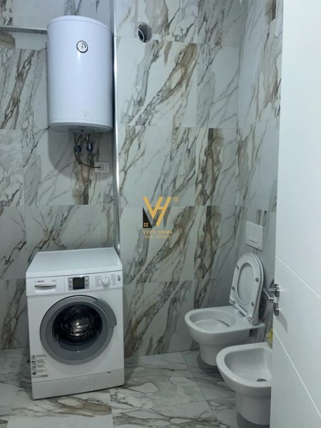 Tirane, jepet me qera apartament 2+1+Ballkon Kati 1, 110 m² 510 € (UNAZA E RE)