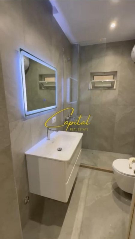 Tirane, jepet me qera apartament 2+1 Kati 3, 78 m² 490 € (XHAMLLIKU)