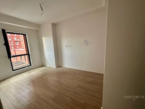 Tirane, shes apartament 2+1+Aneks+Ballkon Kati 4, 113 m² 270.000 € (Tirana Garden Building)