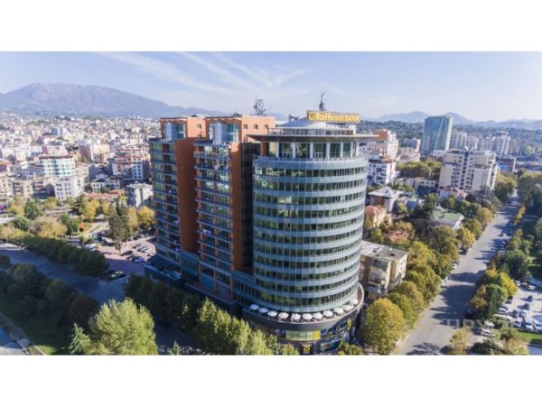 Tirane, jepet me qera ambjent biznesi Kati 5, 658 m² 13.160 € (ETC)