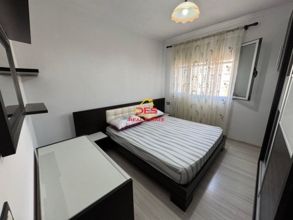 Vlore, jepet me qera apartament 1+1+Ballkon Kati 6, 70 m² 300 € (Rruga Gjergj Arianiti)