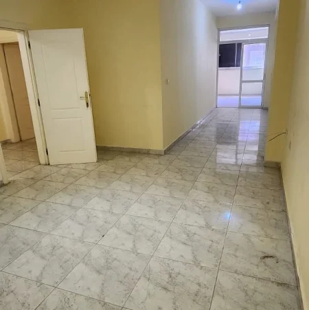 Tirane, shitet apartament 2+1 Kati 3, 160 m² 260.000 € (Myslym Shyr,Shkolla Jopublike Faik Konica)