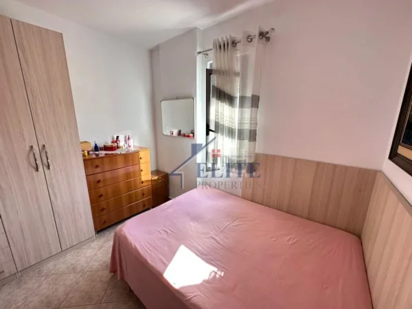Tirane, jepet me qera apartament 2+1 Kati 6, 120 m² 600 € (Mine Peza)