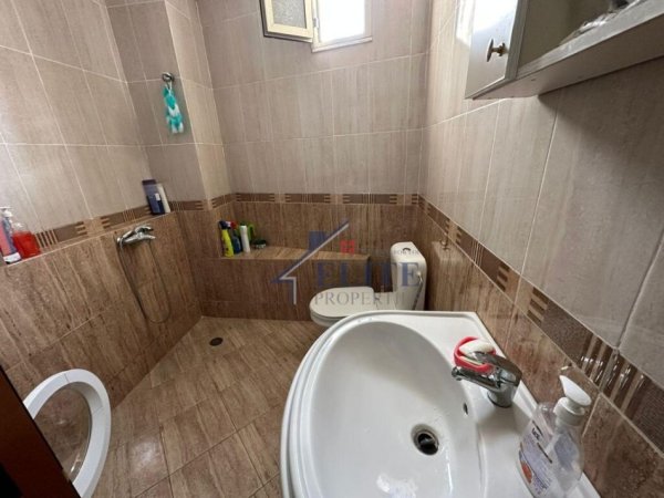 Tirane, jepet me qera apartament 2+1 Kati 6, 120 m² 600 € (Mine Peza)
