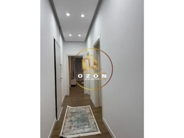 Apartament 2+1+2 për qira, i pa banuar më parë tek ish Sheshi Shqiponja!