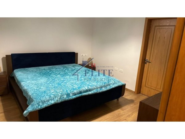 Tirane, jepet me qera apartament 2+1 Kati 7, 103 m² 650 € (Pallati me Shigjeta)