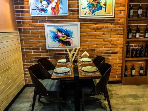 Tirane, jepet me qera bar-resorant Kati 0, 157 m² 2.200 € (RRUGA E DURRESIT)